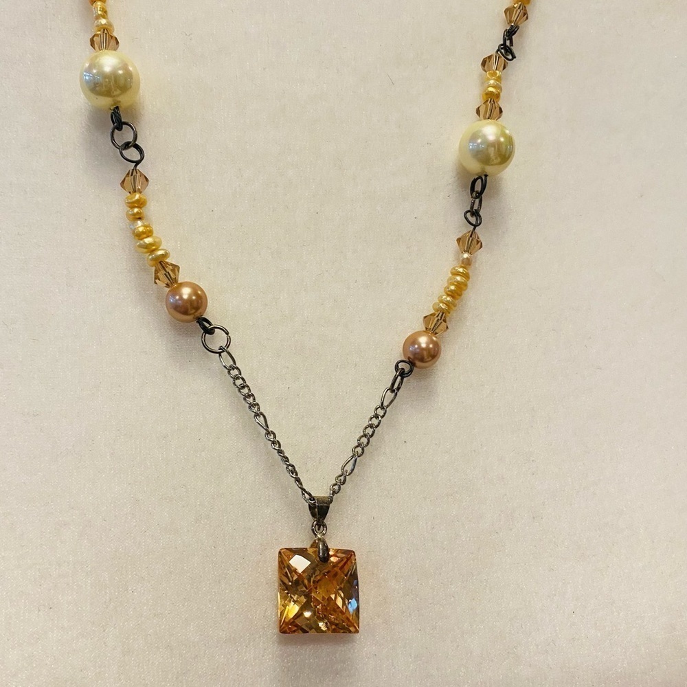 Multi-Beads Pearls Square Swarovski Yellow Golden Sparkly Bead Cultured